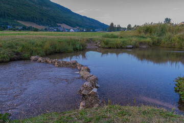 Paisaje de montañas en los Alpes