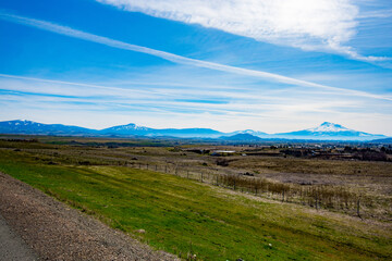 road to the mountains