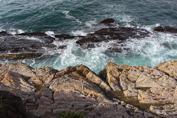 Crashing waves in SLO