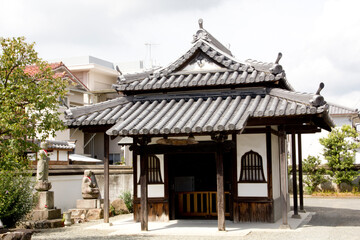 花岳寺報恩堂