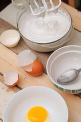 The making of mini pavlovas