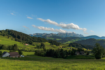 Fototapeta na wymiar Ausblick auf Alpstein und Säntis, Appenzellerland, Kanton Appenzell Innerrhoden, Schweiz