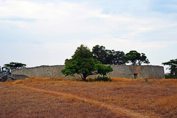 Great Zimbabwe, Zimbabwe
Gro&szlig;-Simbabwe ist eine Ruinenstadt, die 39 Kilometer von Masvingo entfernt in der Provinz Masvingo in Simbabwe liegt.