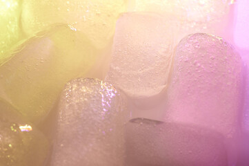 Smooth clean ice cubes