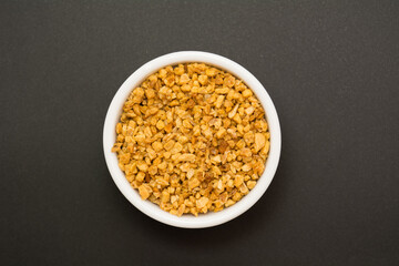 bowl of fried garlic