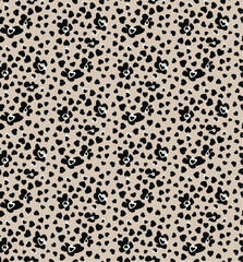 seamless small hearts pattern print.