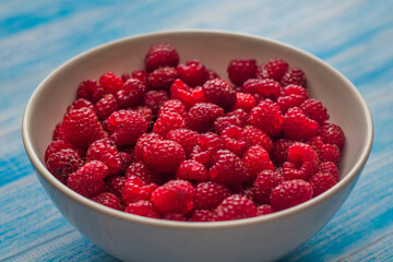 Bowl of raspberries