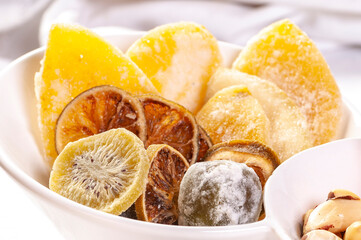 frutas secas arranjo com fatias