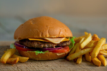 Hamburguesa Tradicional Hondureña