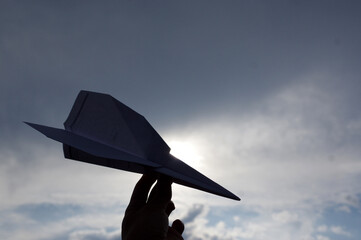 avion en papier 