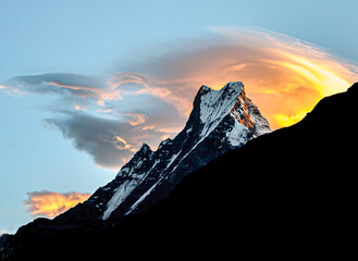 sunrise Mt. Fishtail, Machhapuchre Annapurna Region