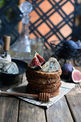 fig with Goat cheese and honey	