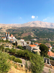 Fototapeta na wymiar village in the mountains of Lebanon