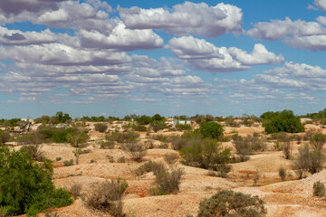 Fototapeta na wymiar Opal mining at Lightning Ridge, Australia