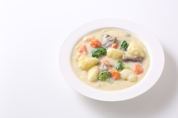 白背景にクリームシチュー