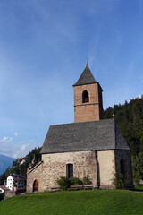 Fototapeta na wymiar Kirche St. Kathrein in der Scharte