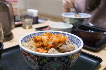 キムチ牛丼