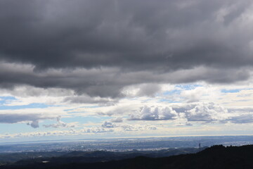 日本の美しい三次元の空と雲