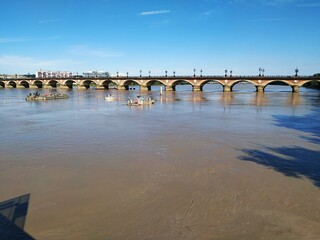 Fototapeta na wymiar Pont de pierre - Bordeaux