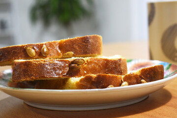slices of bread on a plate on the table