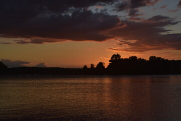 Fototapeta premium Sunset over lake