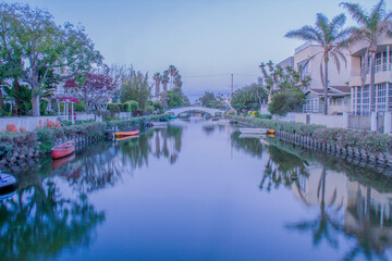 Fototapeta na wymiar Los Angeles Neighborhood Reflected Through Canal 