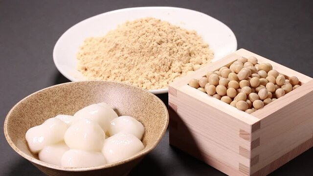 大豆ときな粉と白玉団子