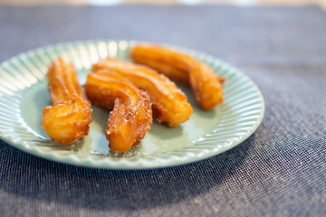 ホームメイドのチュロス