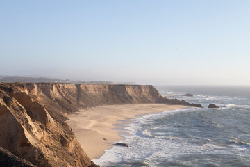 Fototapeta na wymiar Panoramic view of windy pacific coast in Half Moon Bay, California