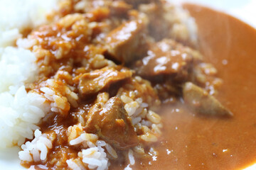 出来たてのほんわか湯気の上がるカレーライス