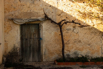 Puerta antigua en Albacete