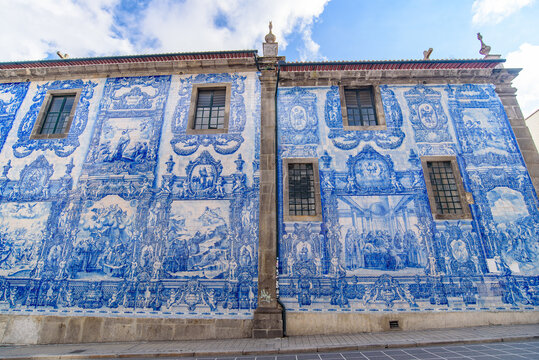 Chapel of Souls (Capela das Almas), a church decorated with Azulejo tiles in Porto, Portugal