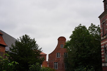 Alte hanseatische Backsteinhäuser in Lübeck
