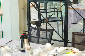 crow in the restaurant