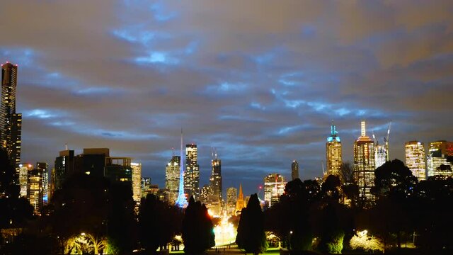 Melbourne paranoma skyline timelapse at night time 
melbourne city night time timelapse