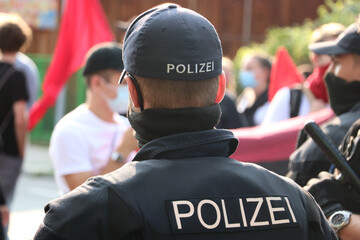 Polizei im Einsatz bei Demonstration