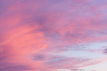 早朝の空