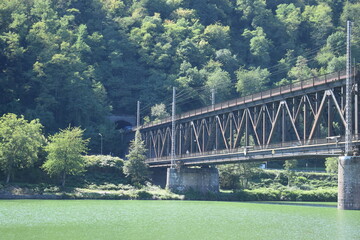 Doppelstockbrücke über die Mosel zwischen Alf und Bullay