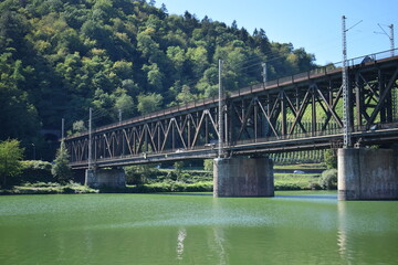 Doppelstockbrücke über die Mosel zwischen Alf und Bullay