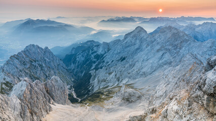 Fototapeta premium Zugspitze Sonnenaufgang 