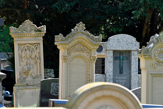 friedhof, alte grabsteine
