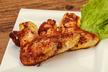 Roasted chicken wings with spices
