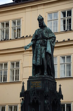 statue of justice czech