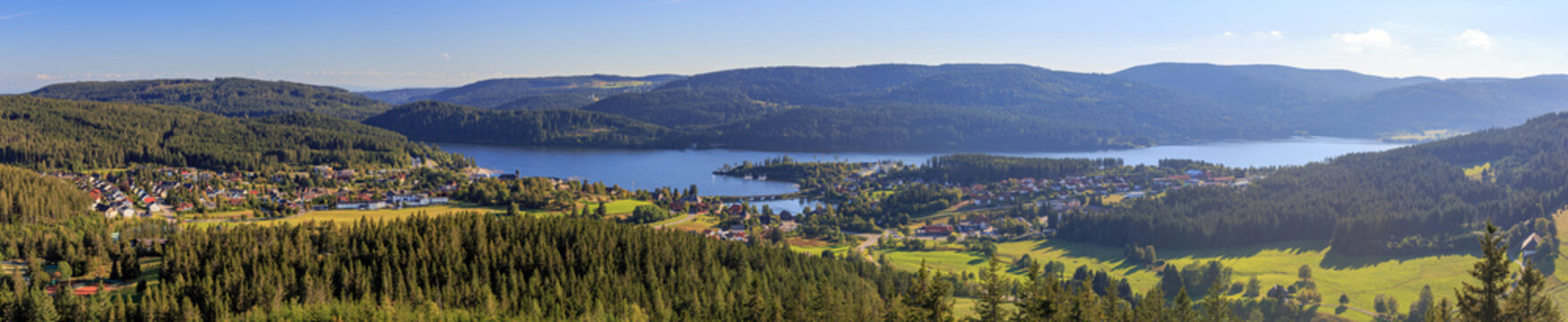 Panoramaaussicht auf den Schluchsee vom Riesenb&uuml;hlturm
