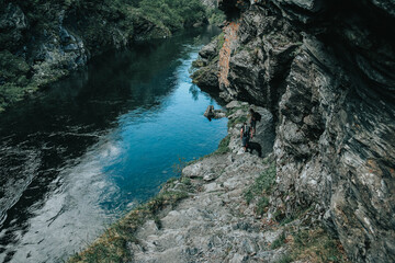 river in the norwegian mountains