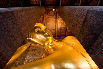 Wat Po Buddhist Monastery, Bangkok, Thailand