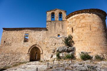 Fototapeta na wymiar Romanesque church Ermita de San Frutos. Abandoned hermitage built on top of a hill among cliffs, made of stone. No people on the picture. Hoces del Duratón (Duraton gorges), Segovia, Spain