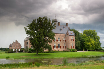 Fototapeta na wymiar Rechteren castle near Dalfsen
