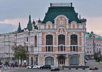 Fototapeta na wymiar historic building in the center of Nizhny Novgorod