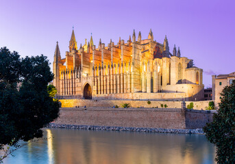 Cathedral of Santa Maria of Palma (La Seu) at sunset, Palma de Mallorca, Spain
